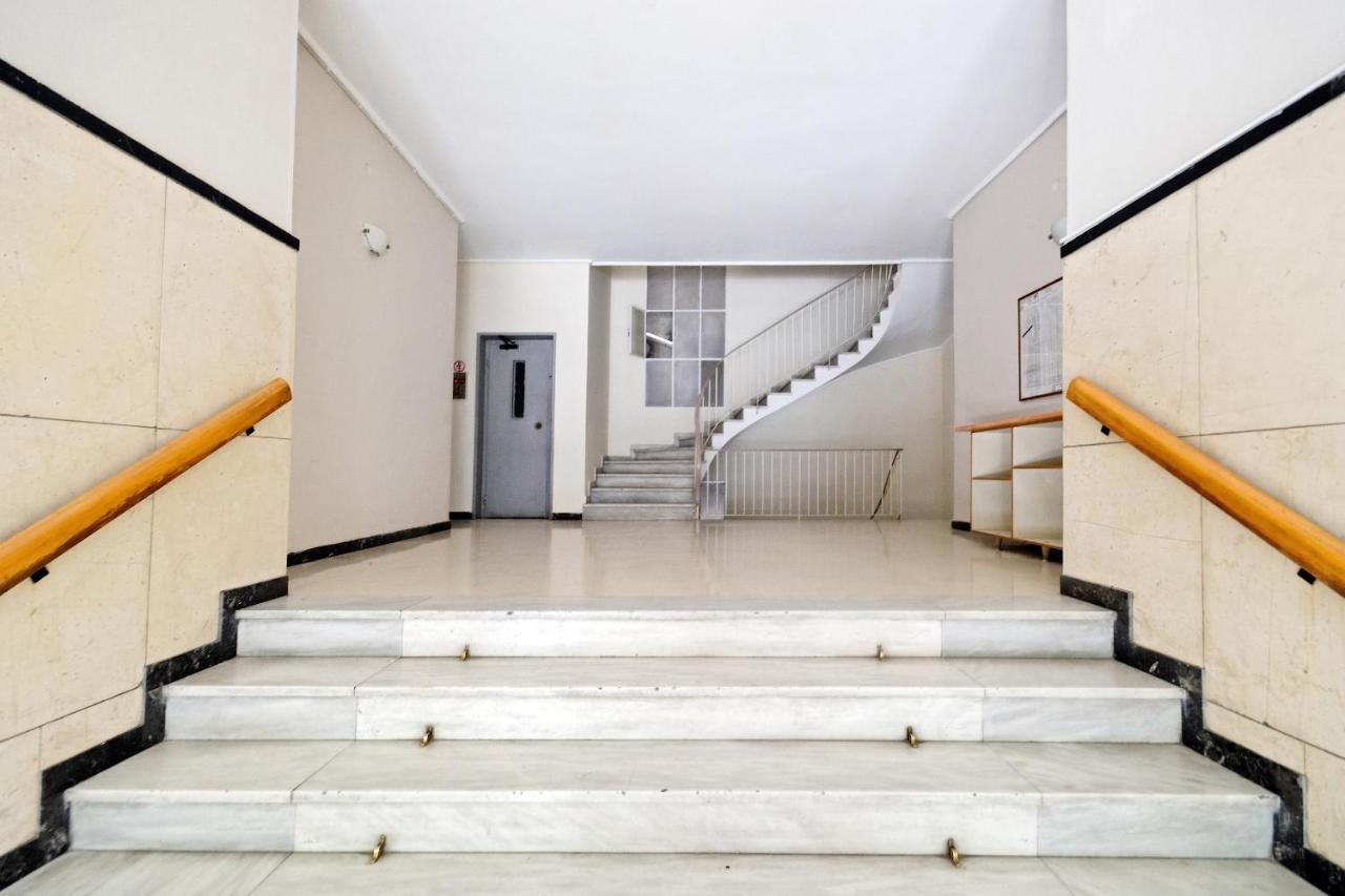 Elegant Big Apartment In Athens Center With Balcony Exterior foto